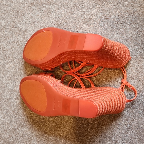 Nine West Wedges new without box Tropical Orange - Picture 5 of 6